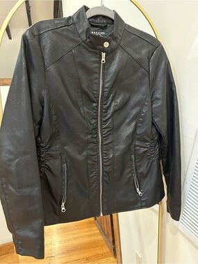 Baccini Black Faux Leather Jacket Women’s Medium